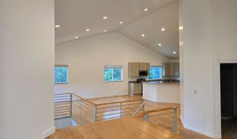 2019 Chalmers Dr, Ann Arbor, MI 48104