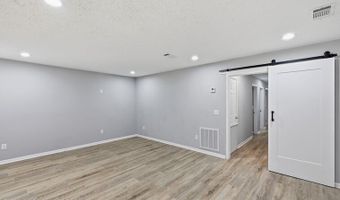 1392 Old Lake Rd, Brandon, MS 39042