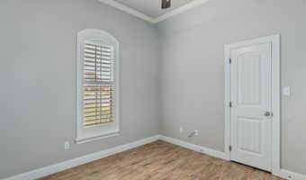 214 Roanoke Cir, Benton, LA 71006