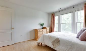 8101 GLEN ARBOR Dr, Baltimore, MD 21237