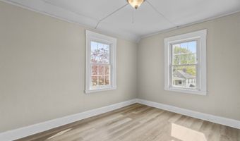88 N Pond St, Bristol, CT 06010