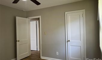 2213 Shamrock Dr, Charlotte, NC 28205