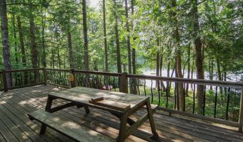 123 Richards Ln, Abbot, ME 04406