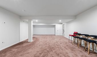 30 CHARLESTON Cir, Dover, DE 19904