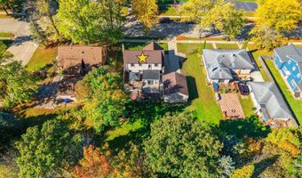 2200 S GREENVIEW St, Appleton, WI 54915