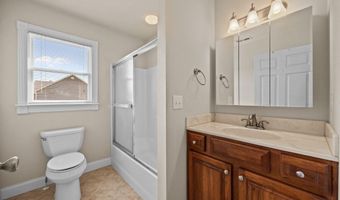 100 Whispering Pines Ct, Aydlett, NC 27916