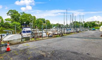 911 BREAKWATER Dr, Annapolis, MD 21403