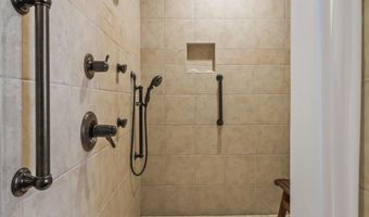 650 Kirkwell Dr, Alcoa, TN 37701