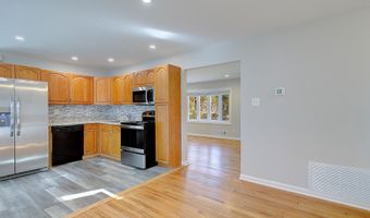 4 ROOSEVELT Dr, Annapolis, MD 21401