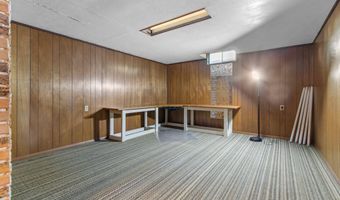 5730 W SANDRA Dr, Appleton, WI 54913