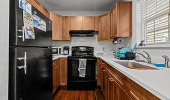 12 Callender Ave, Newport, RI 02840