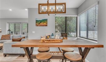 29729 Strawberry Hill Dr, Agoura Hills, CA 91301
