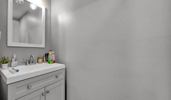 301 CHEROKEE Cir, Ambler, PA 19002