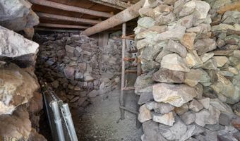 411 W 7th St, Anaconda, MT 59711