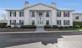 660 Youngs Rd E, Amherst, NY 14221