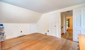 18 Plum Tree Rd, Amherst, MA 01002
