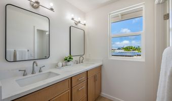 244 Kihapai St A, Kailua, HI 96734
