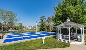 14 Vineyard Way, Barnegat, NJ 08005