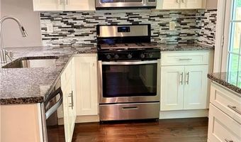 79 W Shore Dr, Exeter, RI 02822
