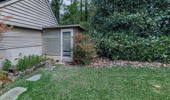 4445 Moon Sta, Acworth, GA 30101