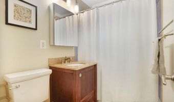 1732 QUEENS Ln 3-187, Arlington, VA 22201