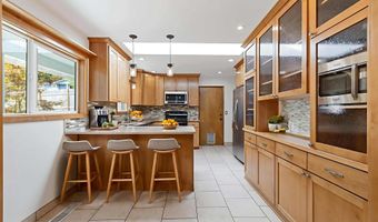 414 SW FRENWOOD Way, Beaverton, OR 97005