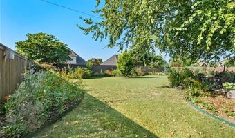 903 SW Edinburgh Ave, Bentonville, AR 72713