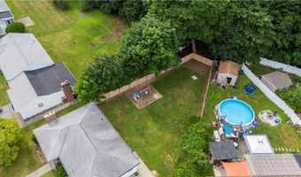 17 Golini Dr, Johnston, RI 02919