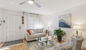 415 LAKEPOINTE Dr 103, Altamonte Springs, FL 32701