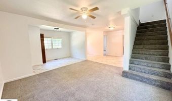 219 Grafton Ave, Alma, MI 48801
