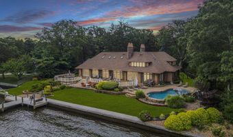99 Holly Ln, Bayville, NJ 08721