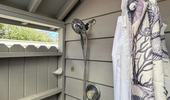 40 Karge St, Bay Head, NJ 08742