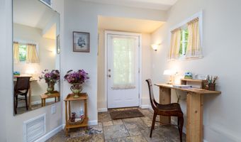 53 Huckleberry Hill Rd, Brookfield, CT 06804