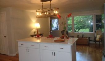 155 Lewiston St, Warwick, RI 02889