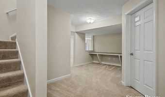 5420 Clemwood Ct SE, Ada, MI 49301
