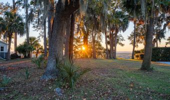 25 River Pl, Beaufort, SC 29906