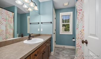 4936 W Village Trl SE, Ada, MI 49301