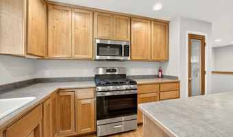 595 Elizabeth Ave, Ashland, OR 97520