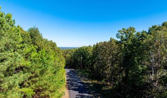 Castle Drive, Batesville, AR 72501