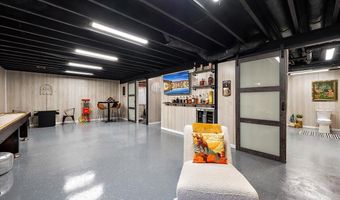 2765 Polson St, Ann Arbor, MI 48105