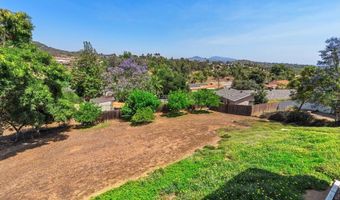1601 Donalor Dr, Escondido, CA 92027