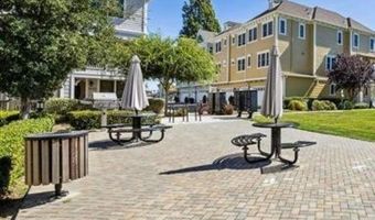 2110 Clement Ave, Alameda, CA 94501
