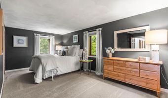 301 N Amherst Rd, Bedford, NH 03110