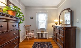109 S Lake Ave, Albany, NY 12208