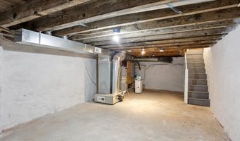 426 N HOLLY St, Philadelphia, PA 19104
