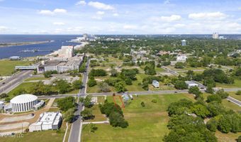 124 Cedar St, Biloxi, MS 39530