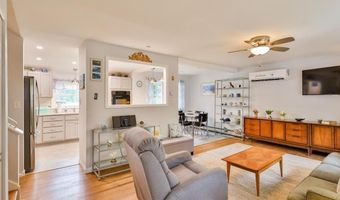 2487 S 6TH St, Allentown, PA 18103