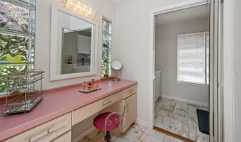 25 Surrey Dr, Cheshire, CT 06410