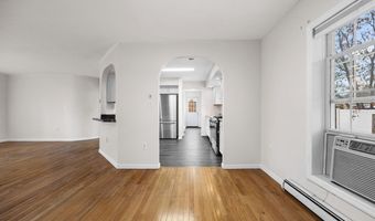 202 Pearl St, Bangor, ME 04401