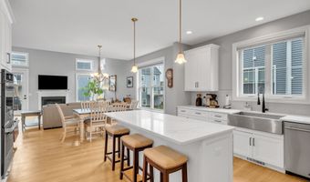 41 Soderman Way 41, Cheshire, CT 06410